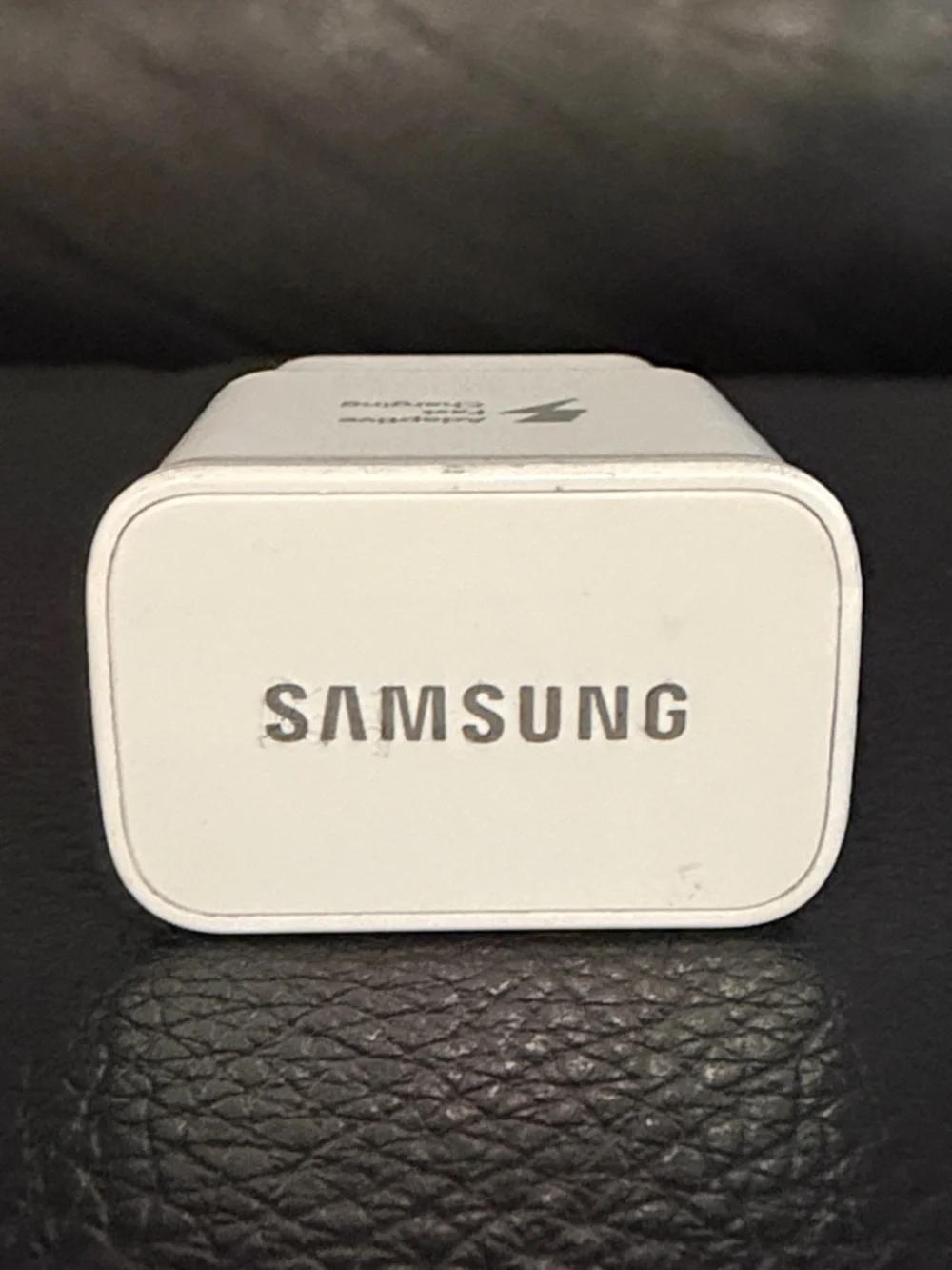 Samsung White USB Adaptive Fast Charging Travel Adapter